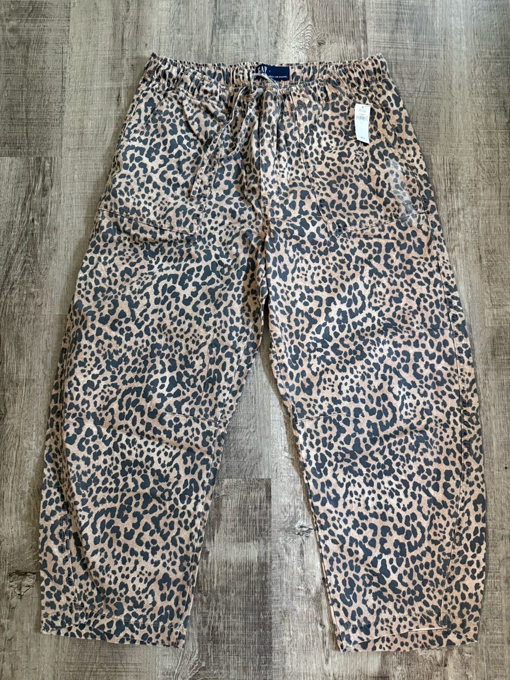 NWT Gap Pull On Barrel Leopard Print Jeans L